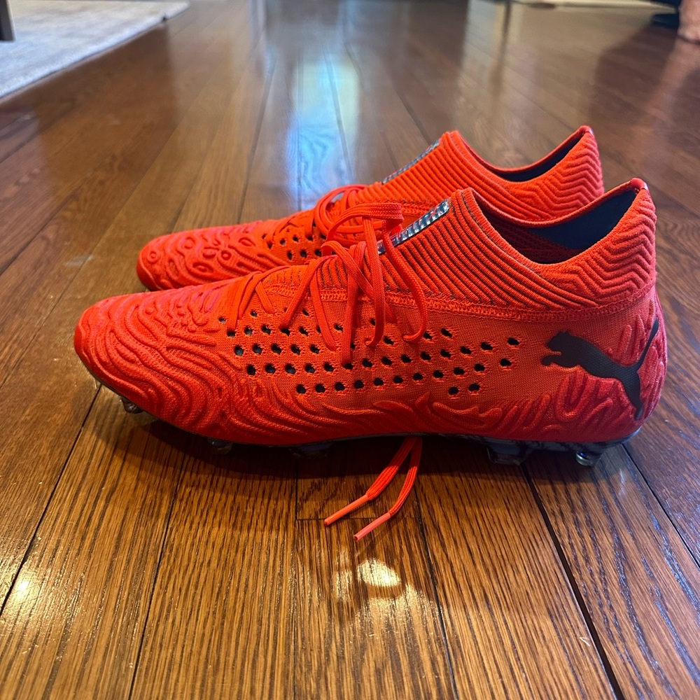 Puma Soccer Cleats - Sz12